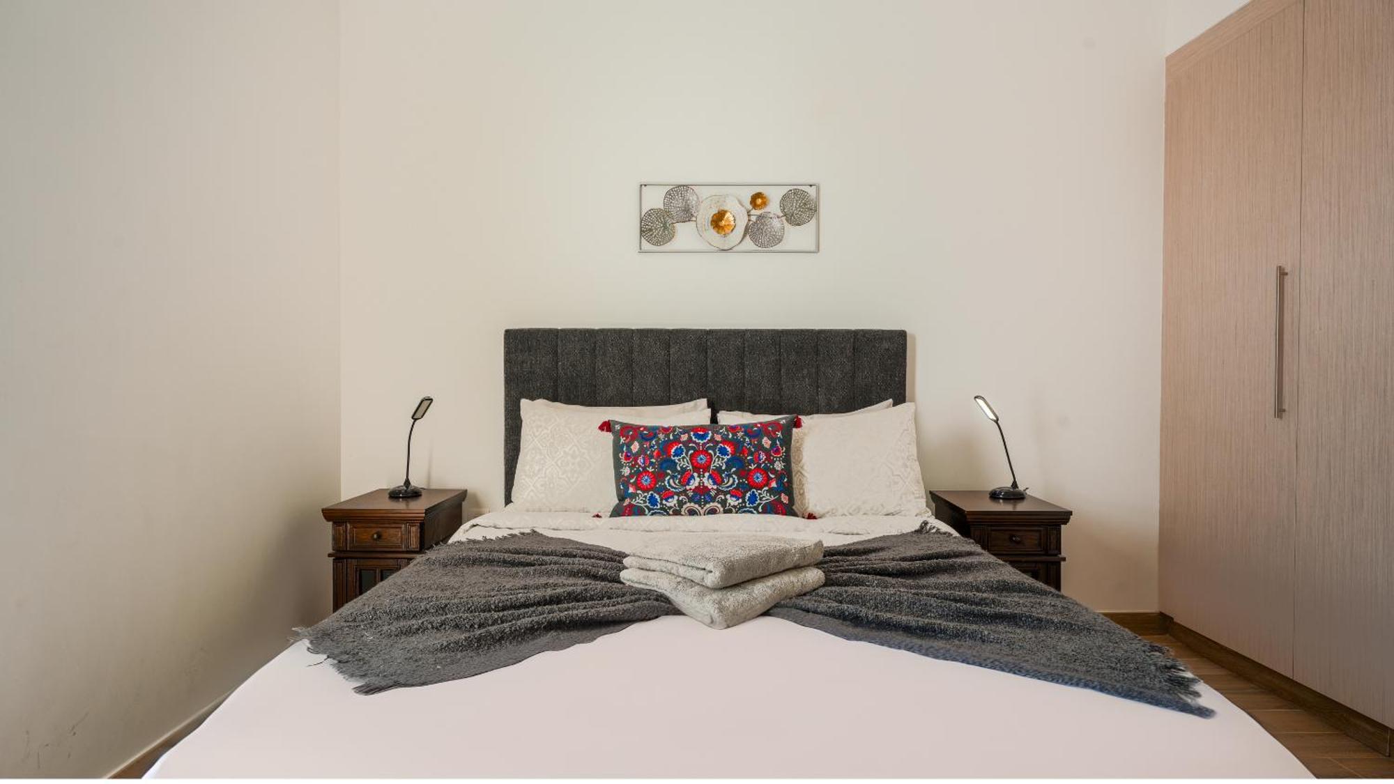 Contemporary 1br Near Yas Park 5 Min Walk 915 Apartamento Abu Dhabi